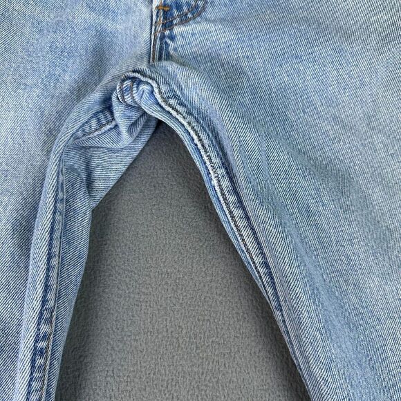 Vintage Levis 501 Jeans Mens 36x32 Blue Light Wash Button Fly made in USA - Picture 11 of 16